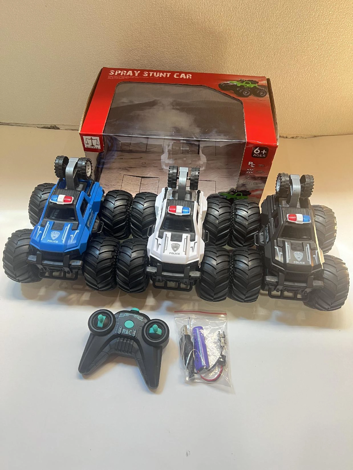 Remote Control Five-Way Stunt High-Speed Standing Rotating Police Car (2.4G)