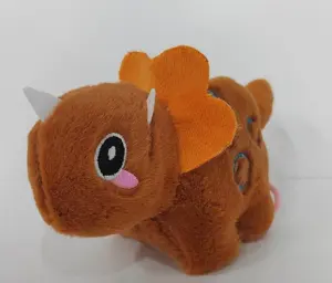 String-pull Triceratops