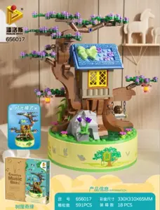 Treehouse Adventure Light-Up Building Block Music Box