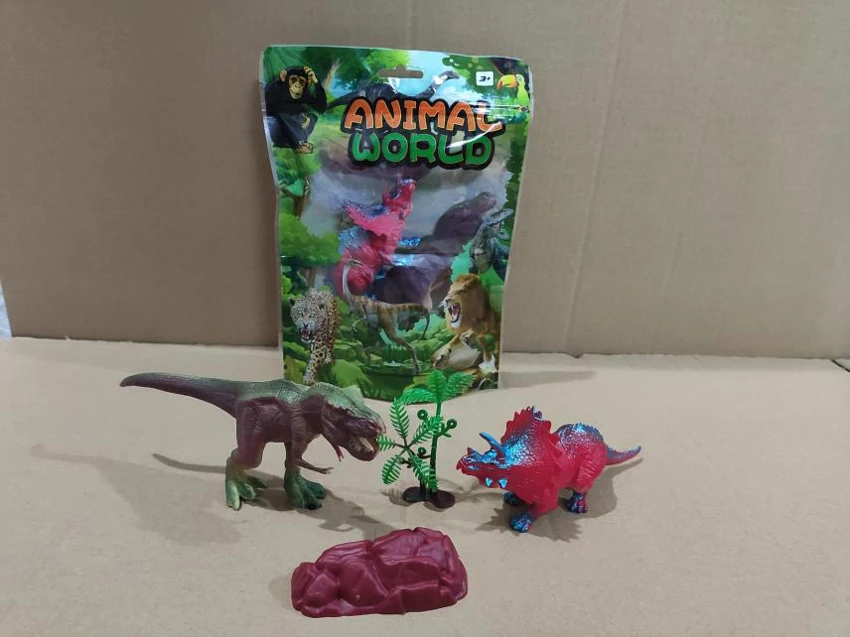 Tyrannosaurus dinosaur toys 4-piece set (including accessories)
