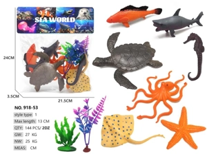 7 sea animals - Turtle, Small Shark