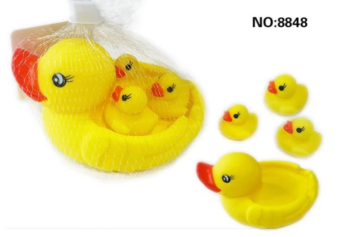 Bathroom Water Play - Little Yellow Duck