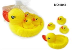 Bathroom Water Play - Little Yellow Duck