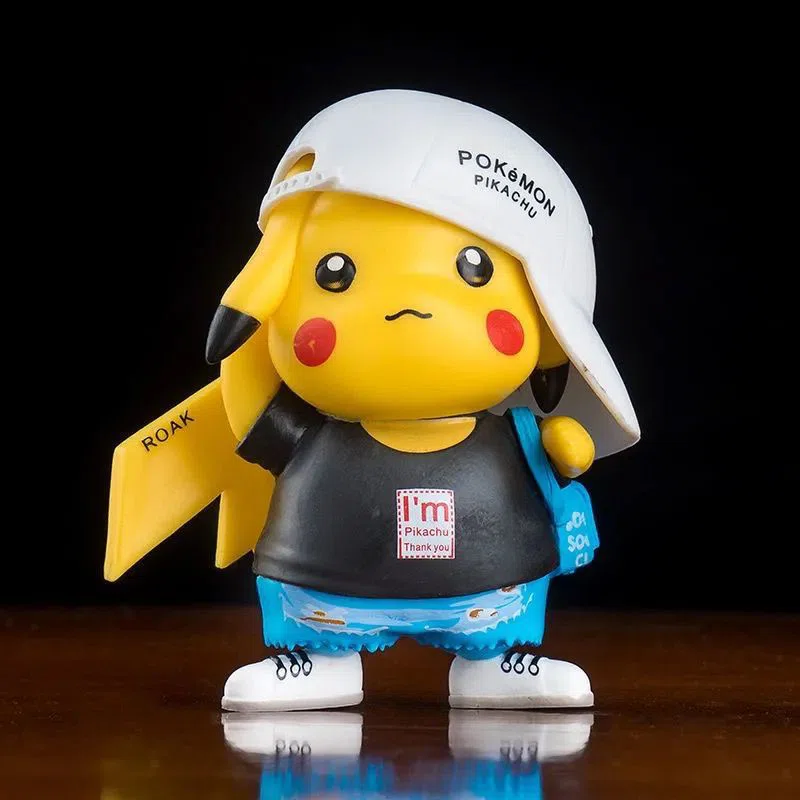 Pikachu hat Pikachu figurine black