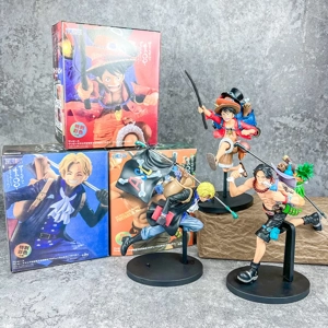 One Piece Running Three Brothers Figurine