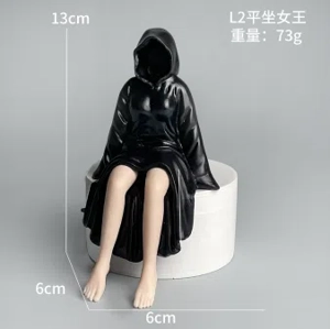 Black Robe Queen L2 Sitting Queen Figurine