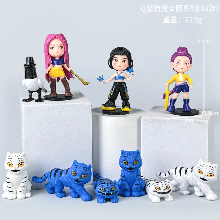 10 models of Witch Hunt Troupe figure Q version performance costumes