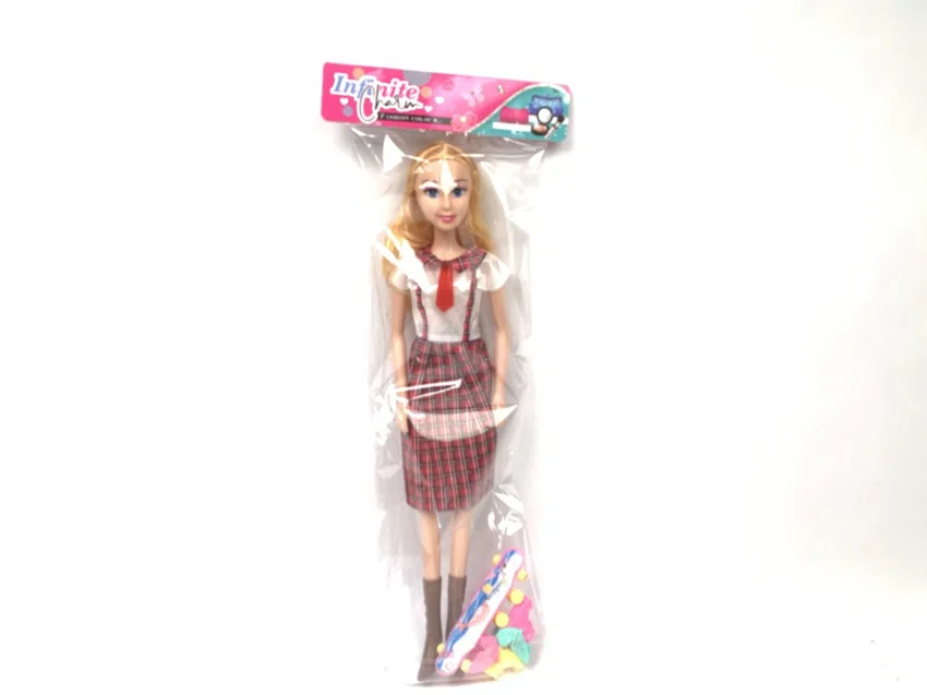 New 22 inch fat boy doll (IC, skates, skateboard)