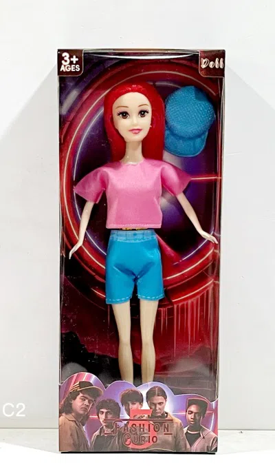 The latest hit 'Stranger Things 5' 11-inch Barbie real thigh living hand accessory
