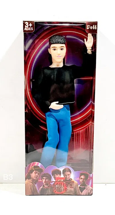 The latest hit 'Stranger Things 5' 11-inch man solid thigh 11-joint with music lighting accessories