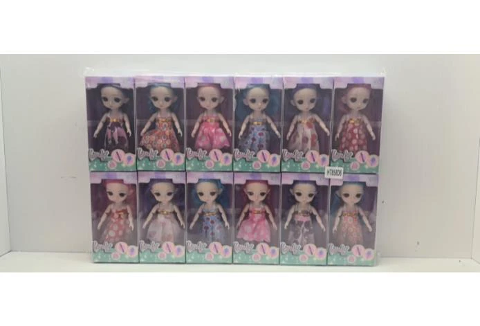 6-inch articulated premium doll with shoes