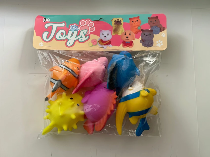 Enamel 6 types of small fish PVC card head bag whistle