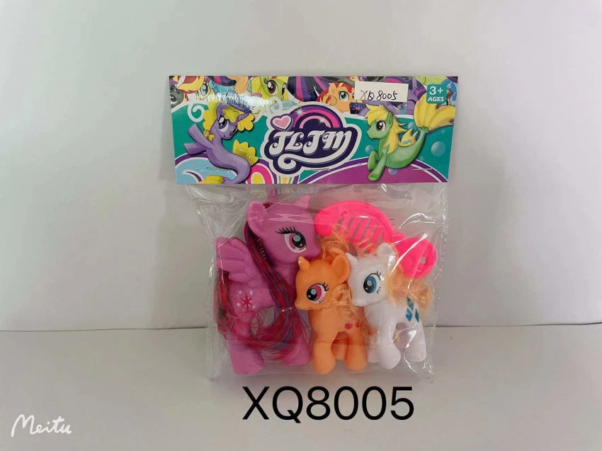 Number 3 horse 1, number 4 horse 2, comb