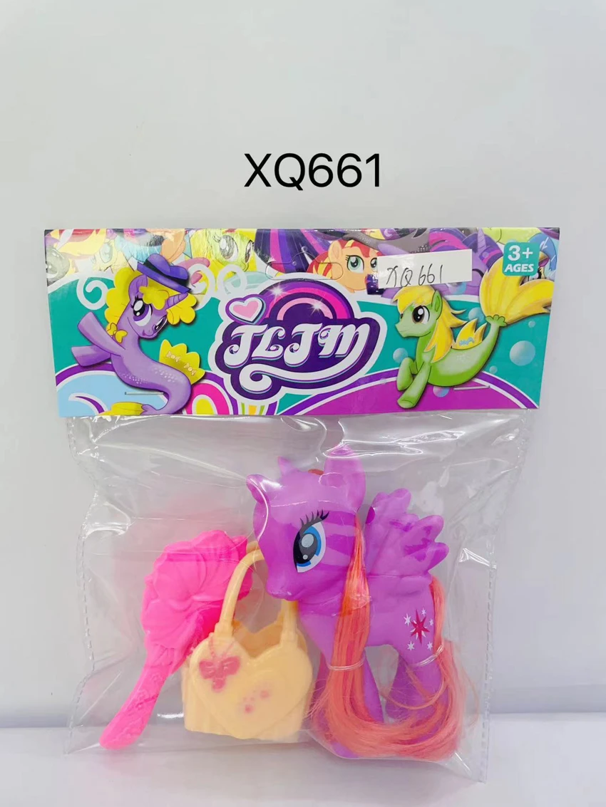 No. 3 small horse, bag, comb