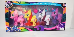 Four Medium Horned Horses, Comb, Necklace, Baby