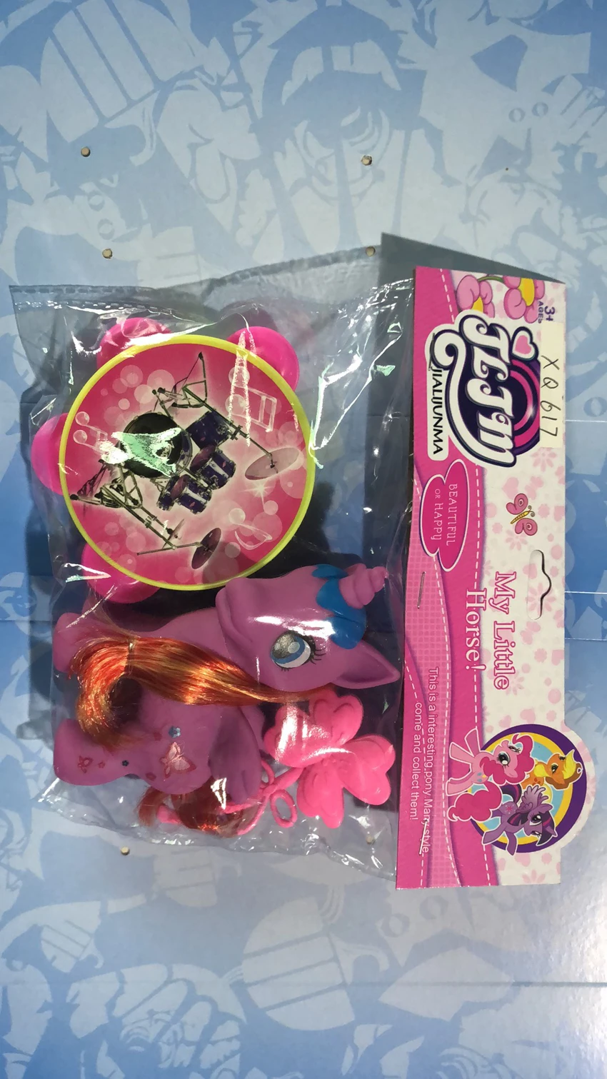 Horned Horse, Small Drum, Comb