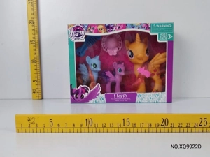 Three Horses, Hat, Comb, Clip, Color Box