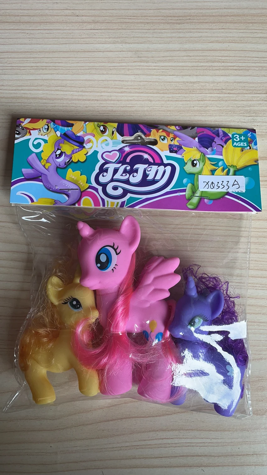 1 No. 3 horse 2 old and small horses