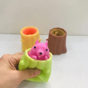 Squirrel Squeeze Cup