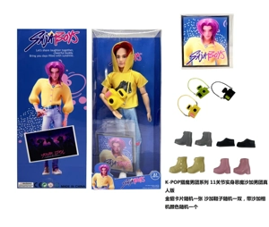 1 ke 1 K-POP Pemburu Iblis Kumpulan lelaki Live Action 11.5 inci 11 sendi Romane Romantis dengan kad emas mink   Mengambil kamera pemburu