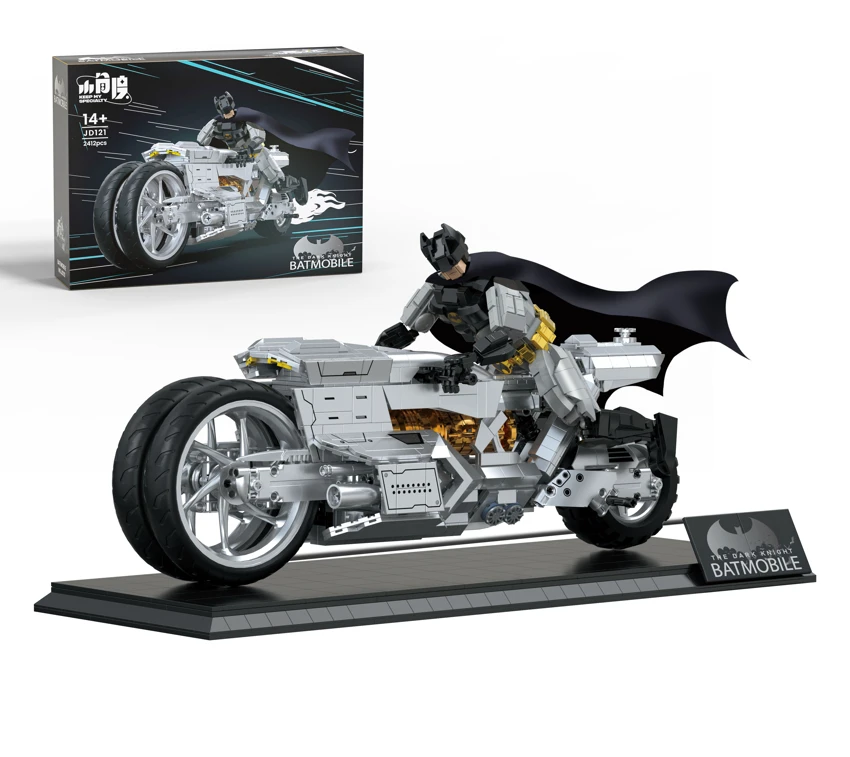 Batman menunggang motosikal