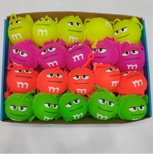 M M