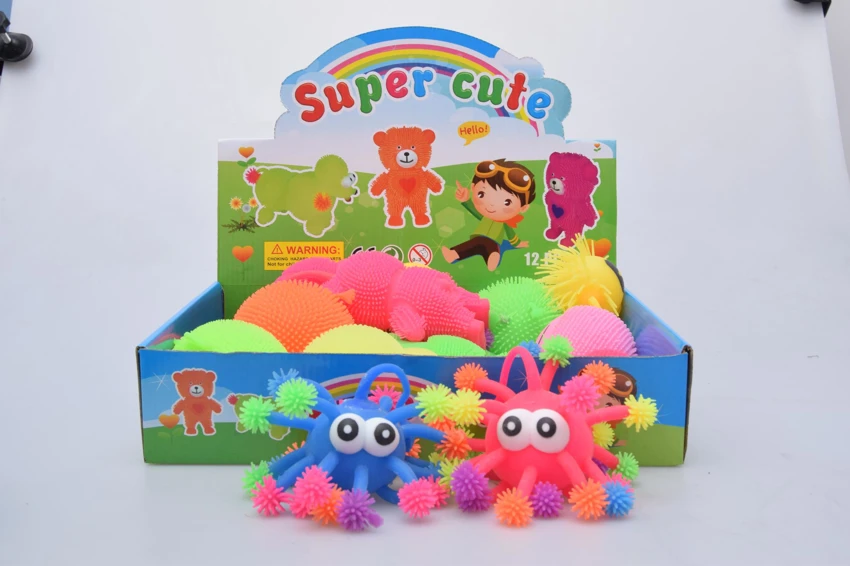 5-inch Bug-eyed Snowflake Fluffy Ball