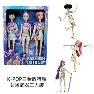 K-POP Lady Hunters Live Action 11.5 inci 12 sendi tubuh padat Ryu Rumi bermain bernyanyi Barbie 3 orang campuran, dengan senjata warna-warni cahaya tema lagu